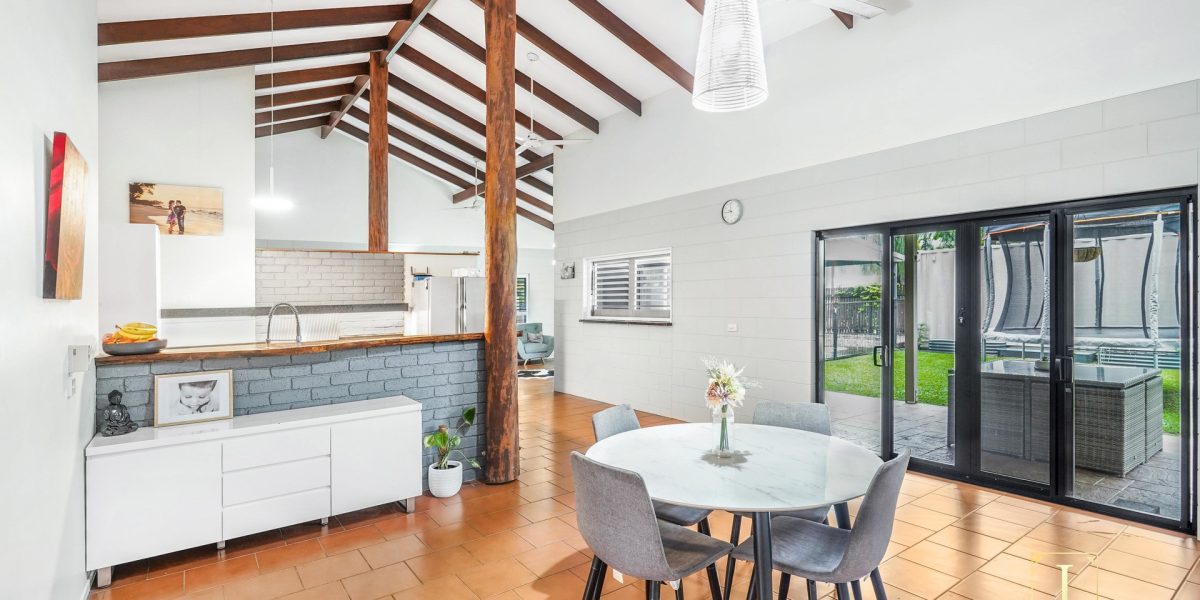 25 Rabaul Street, Trinity Beach, QLD 4879 AUS
