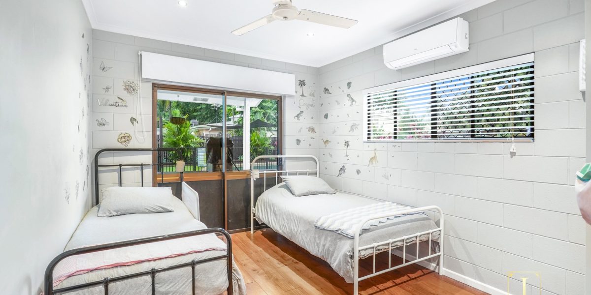 25 Rabaul Street, Trinity Beach, QLD 4879 AUS