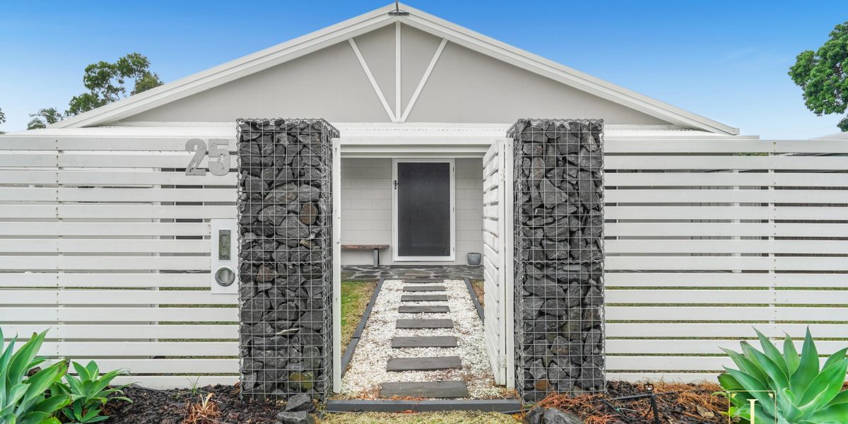 25 Rabaul Street, Trinity Beach, QLD 4879 AUS