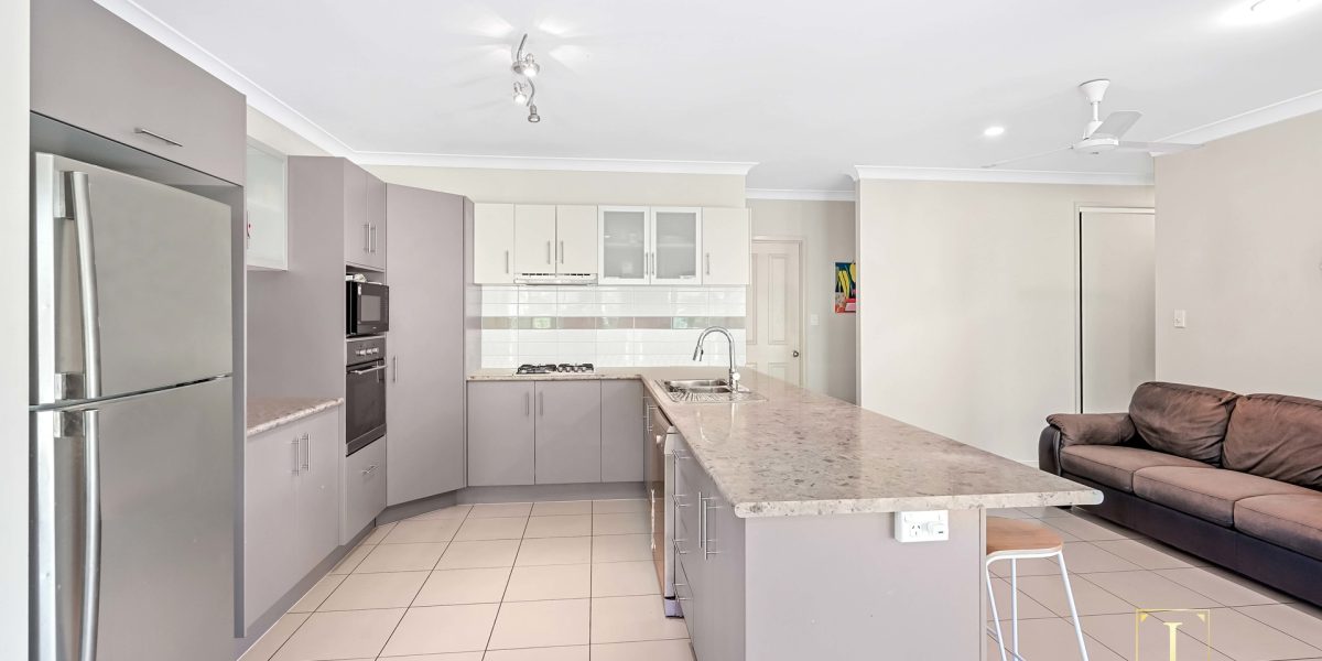 10 Montalbion Avenue, Trinity Park, QLD 4879 AUS