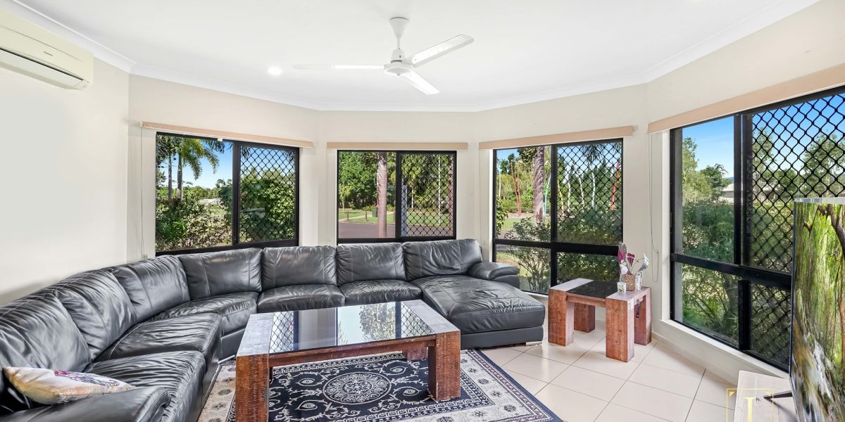 10 Montalbion Avenue, Trinity Park, QLD 4879 AUS