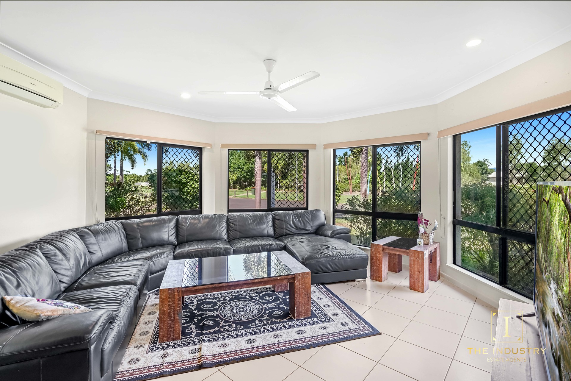 10 Montalbion Avenue, Trinity Park, QLD 4879 AUS