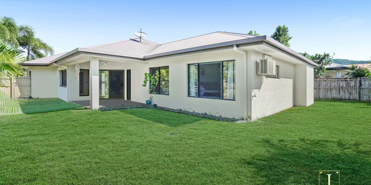 10 Montalbion Avenue, Trinity Park, QLD 4879 AUS