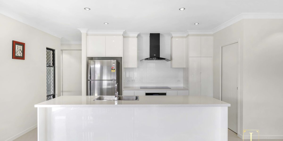 74 Coastline Parade, Trinity Beach, QLD 4879 AUS