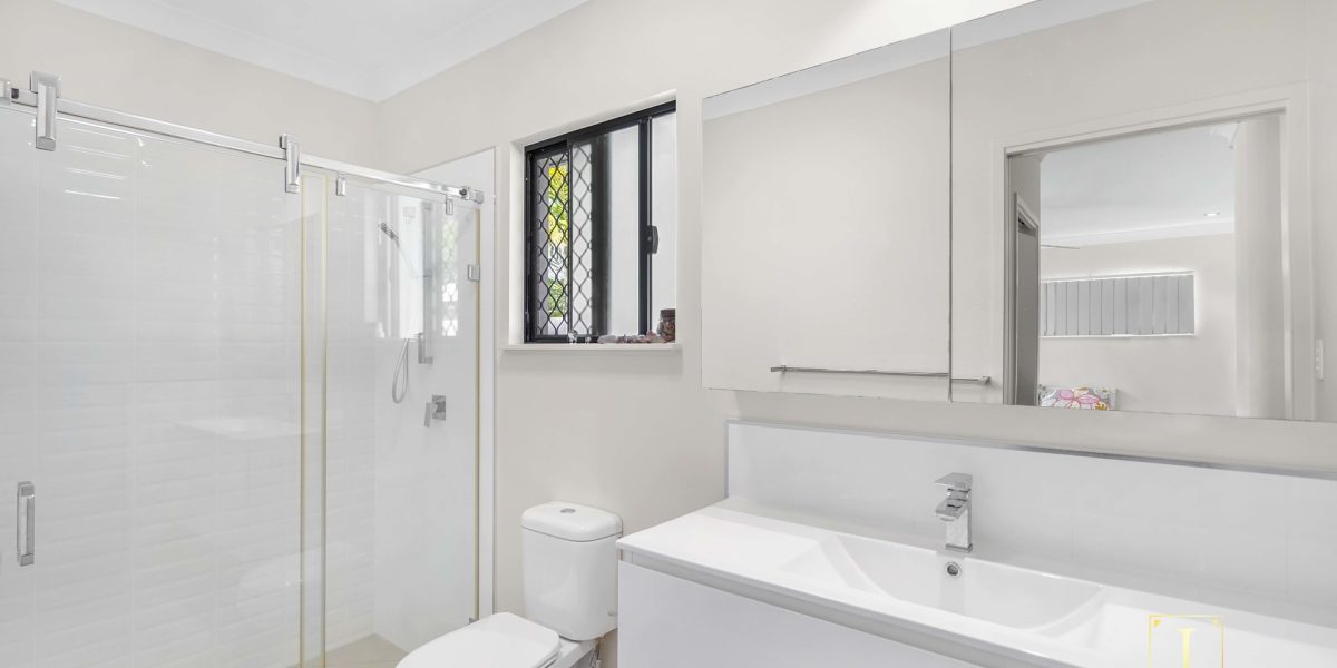 74 Coastline Parade, Trinity Beach, QLD 4879 AUS