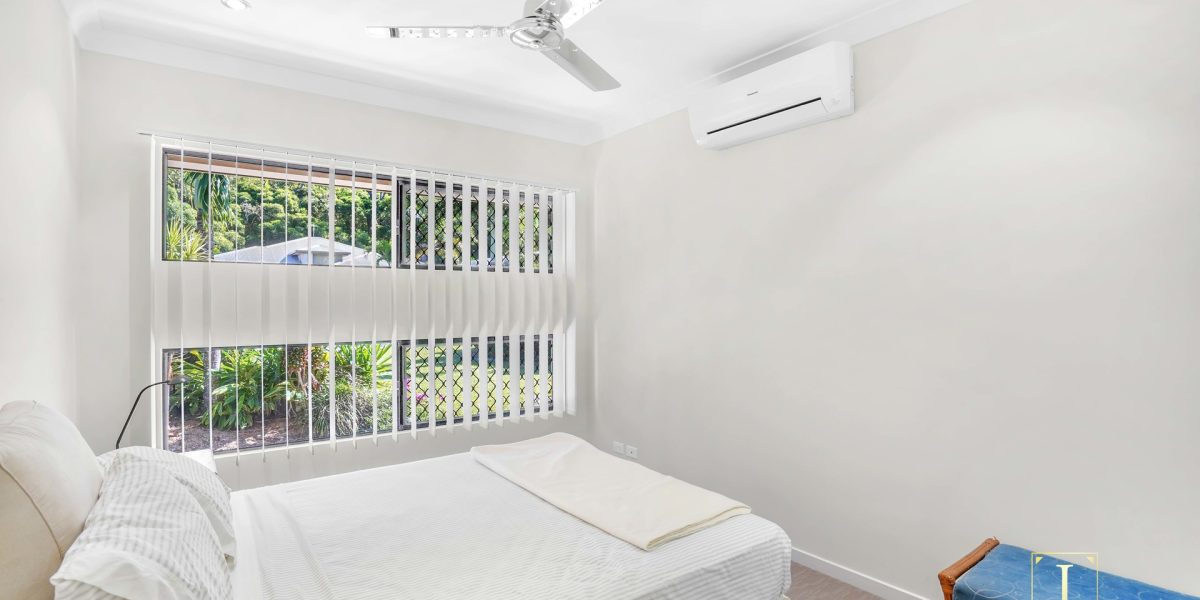 74 Coastline Parade, Trinity Beach, QLD 4879 AUS
