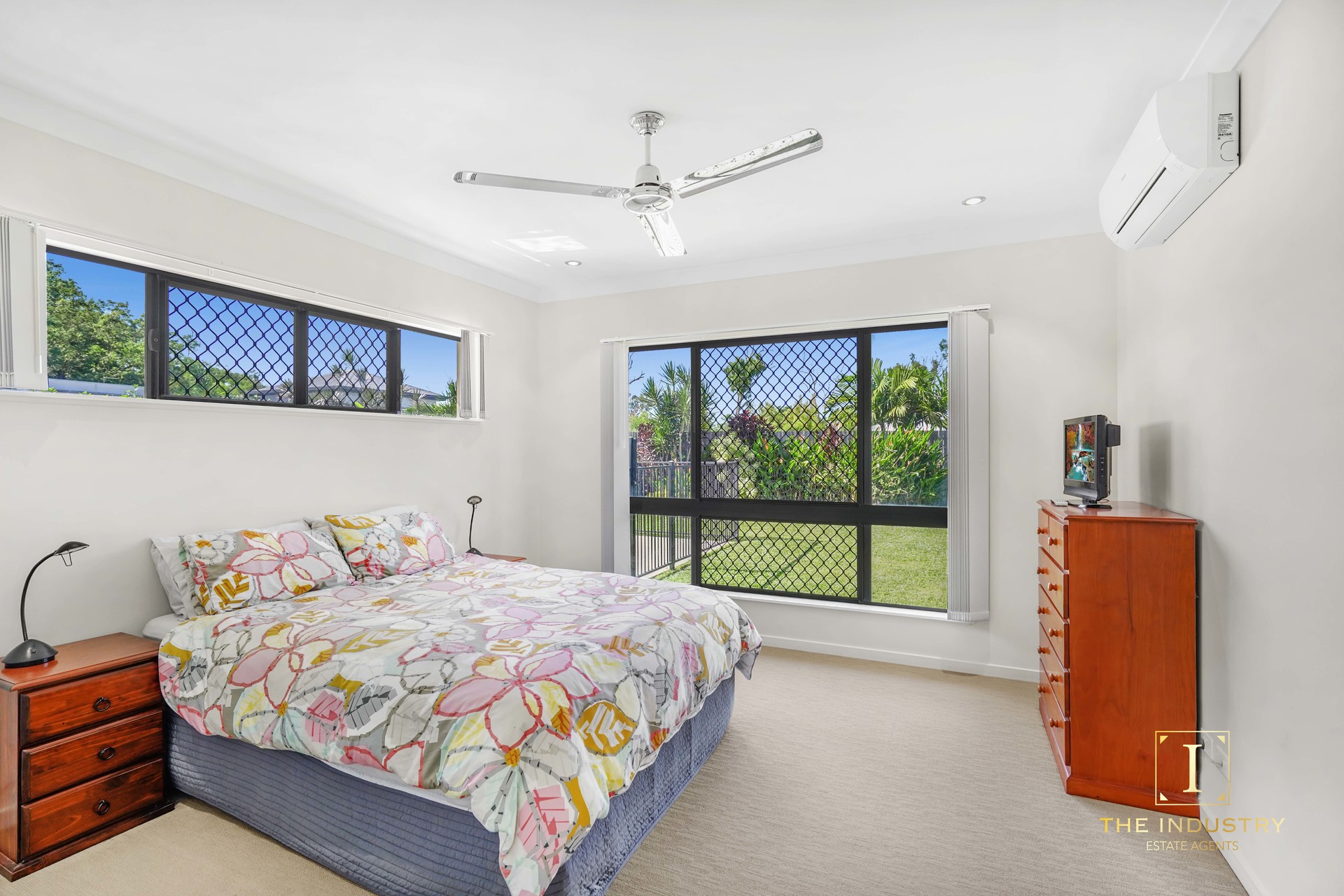 74 Coastline Parade, Trinity Beach, QLD 4879 AUS