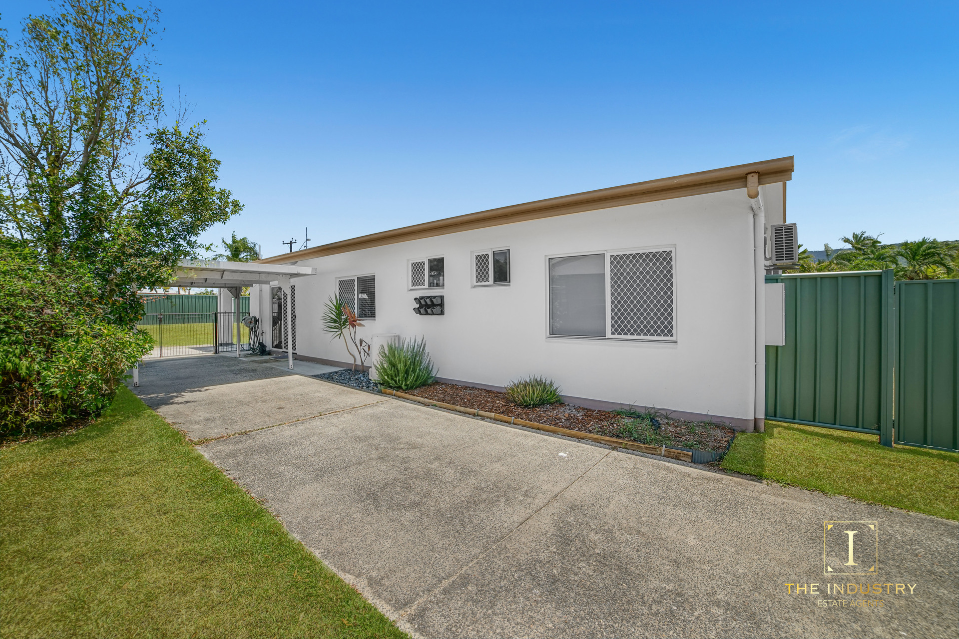 2 Narabeen Street, Kewarra Beach, QLD 4879 AUS