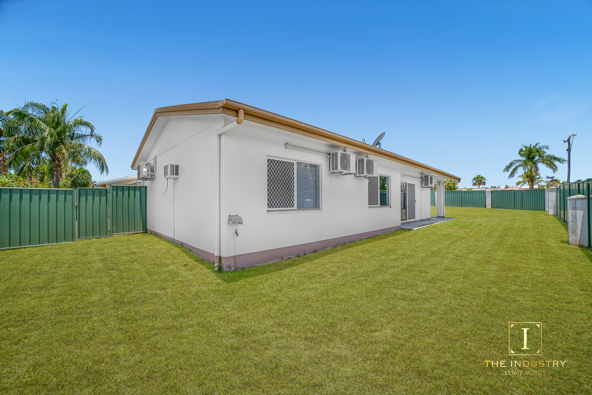 2 Narabeen Street, Kewarra Beach, QLD 4879 AUS