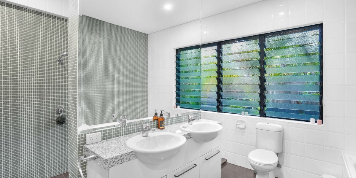 3 Turtle Close, Clifton Beach, QLD 4879 AUS