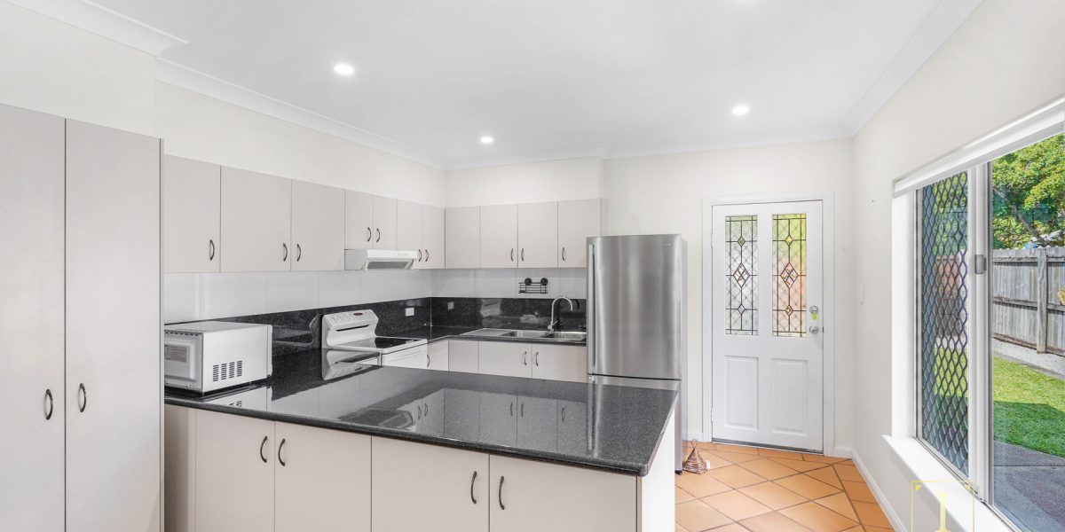 42 Ardisia Street, Smithfield, QLD 4878 AUS