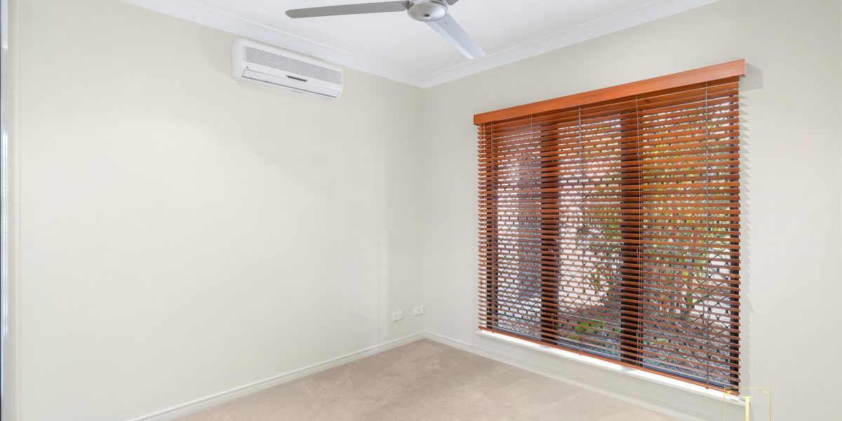 21 Castor Street, Clifton Beach, QLD 4879 AUS