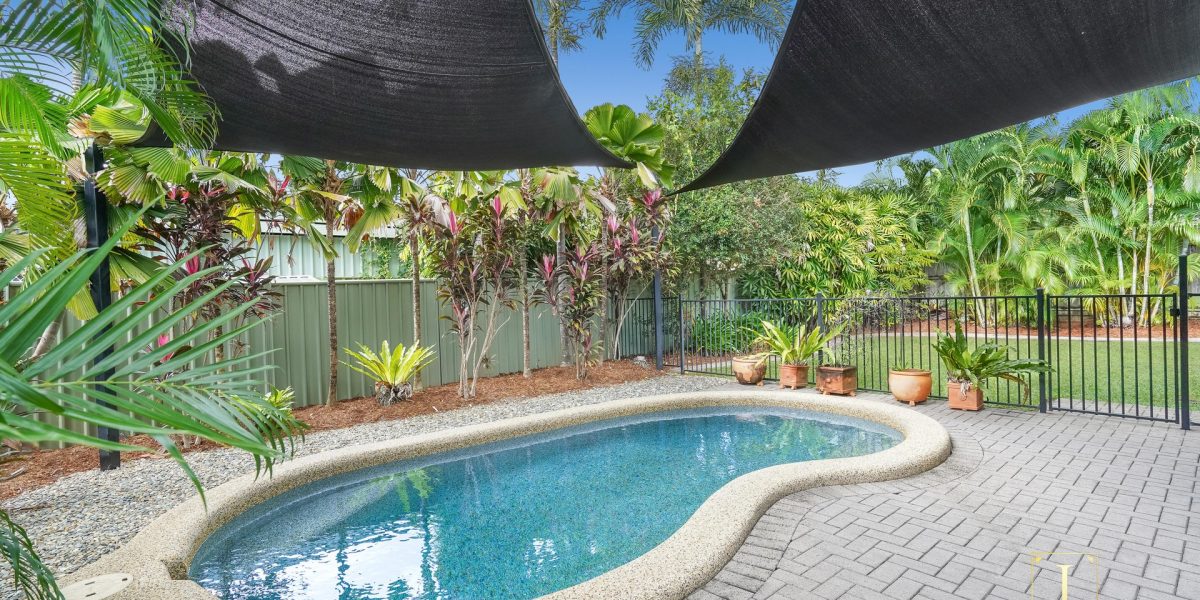 21 Castor Street, Clifton Beach, QLD 4879 AUS
