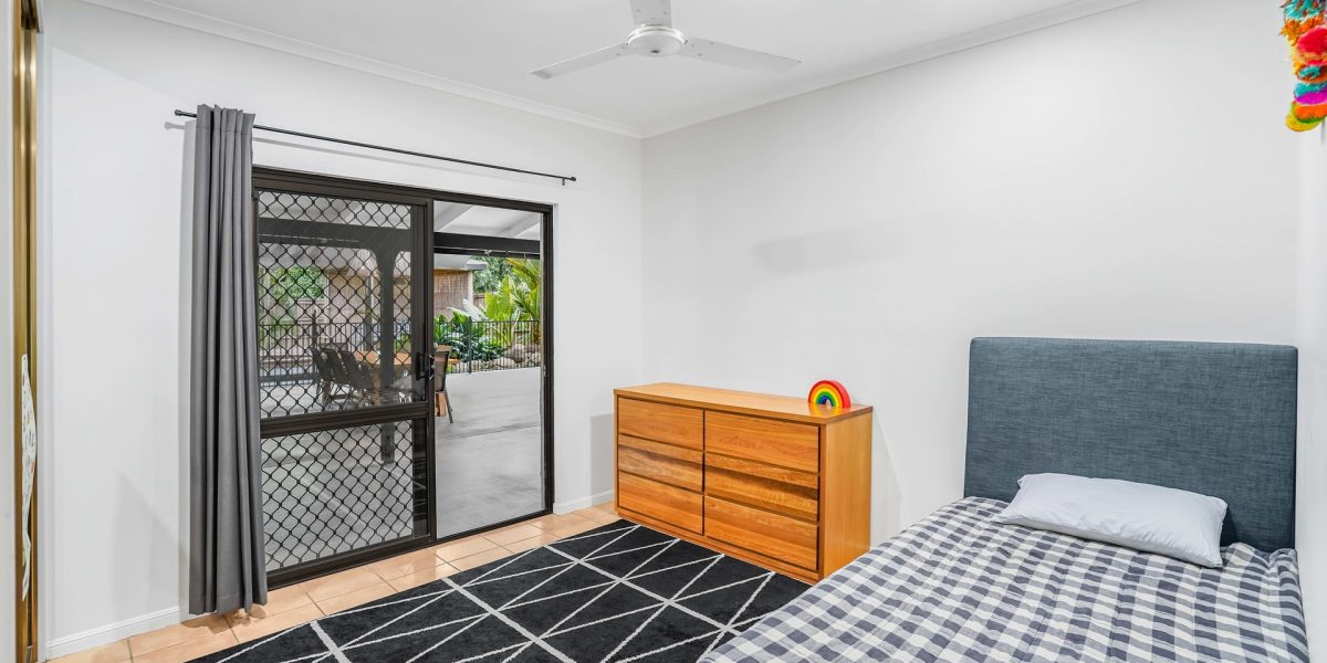 26 Joseph Banks Close, Kewarra Beach, QLD 4879 AUS