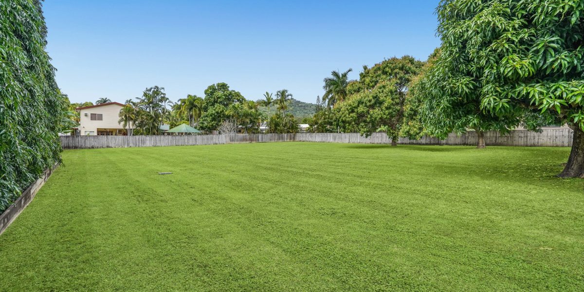26 Joseph Banks Close, Kewarra Beach, QLD 4879 AUS