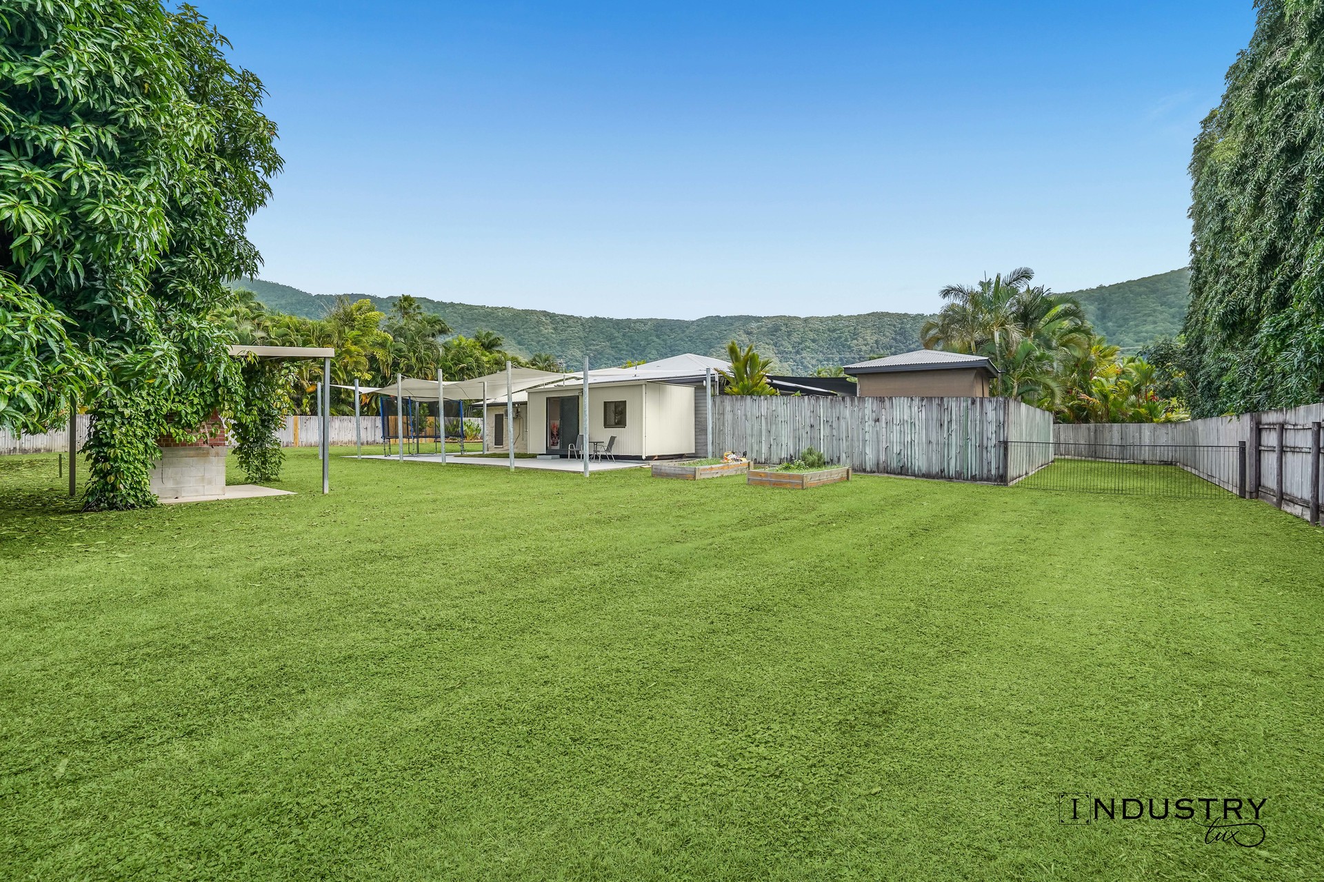 26 Joseph Banks Close, Kewarra Beach, QLD 4879 AUS