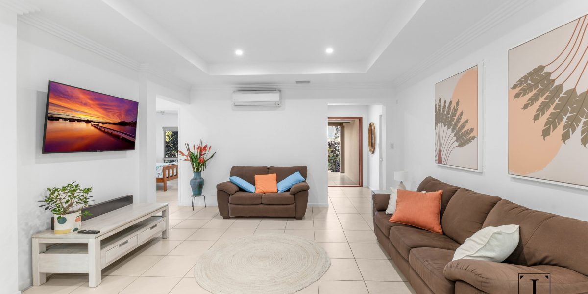 8 Norwood Crescent, Trinity Park, QLD 4879 AUS