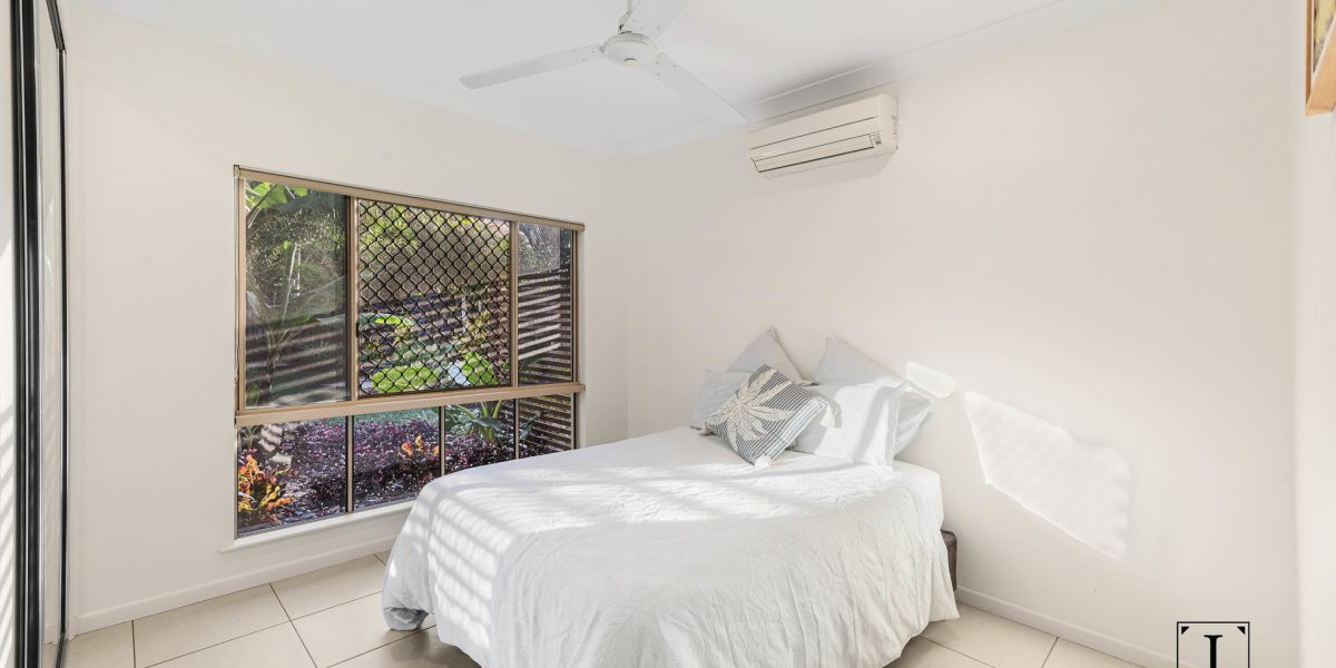 8 Norwood Crescent, Trinity Park, QLD 4879 AUS