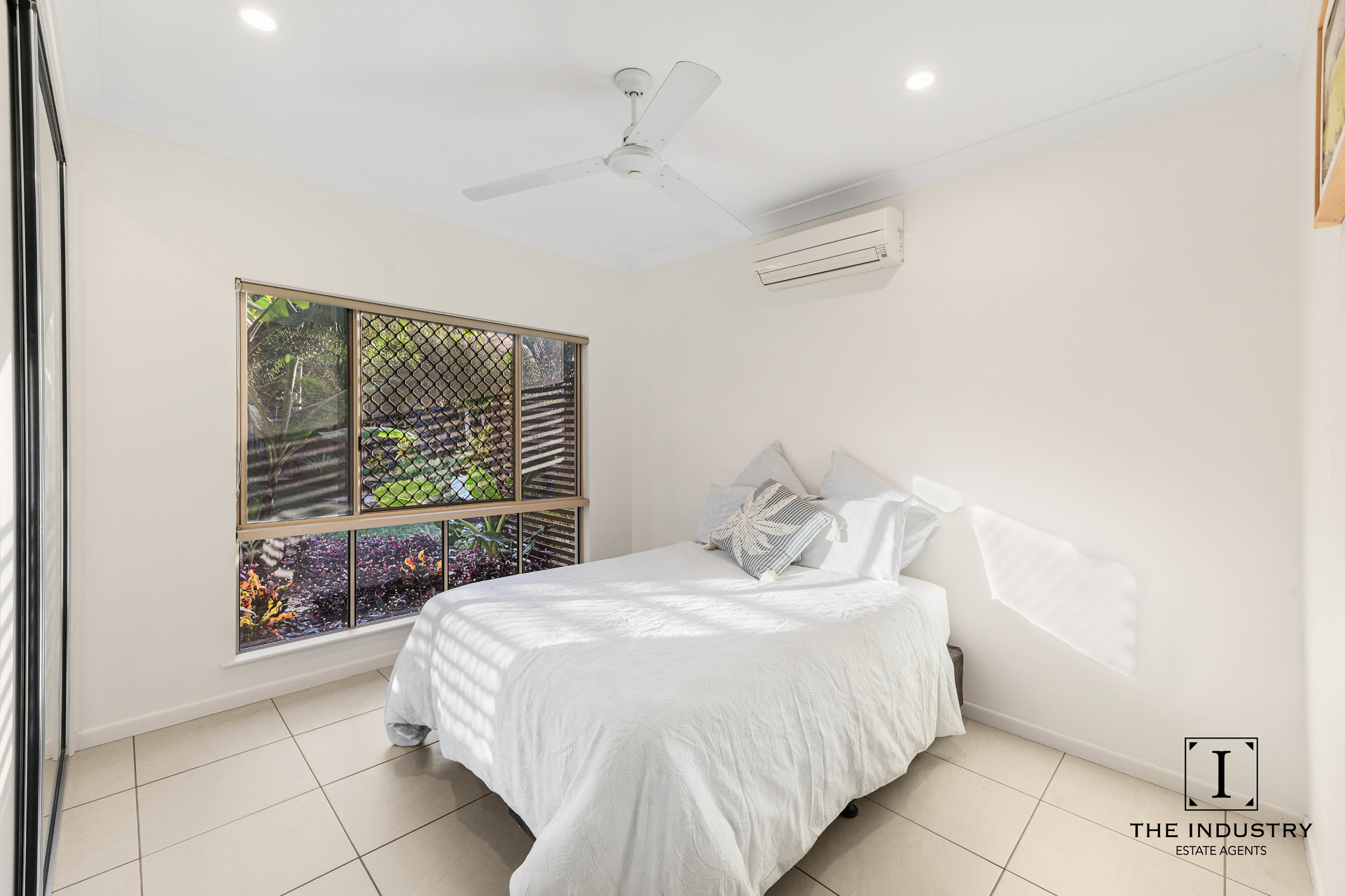 8 Norwood Crescent, Trinity Park, QLD 4879 AUS