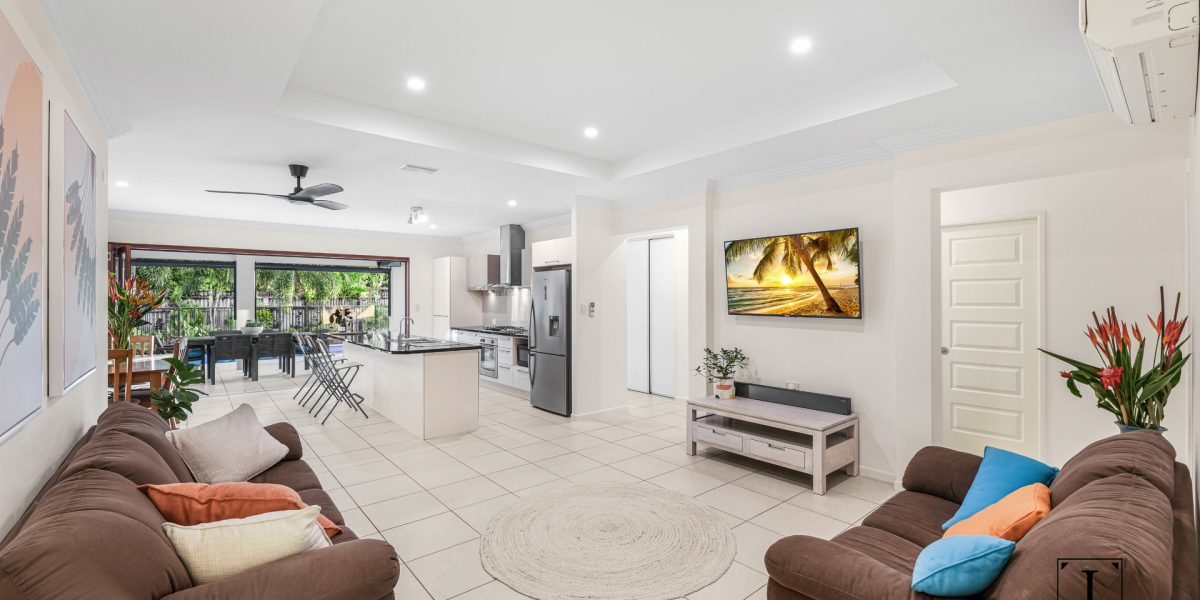 8 Norwood Crescent, Trinity Park, QLD 4879 AUS