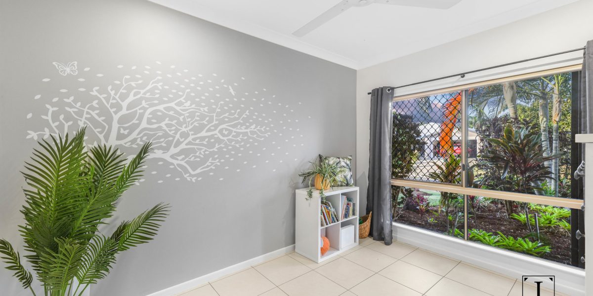 8 Norwood Crescent, Trinity Park, QLD 4879 AUS