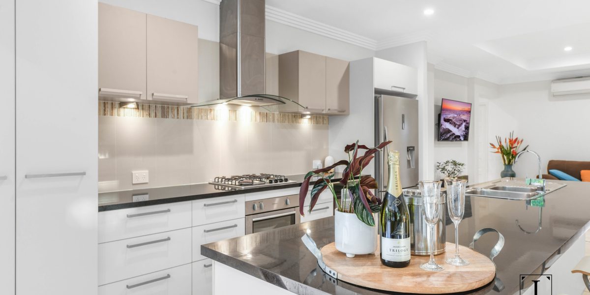 8 Norwood Crescent, Trinity Park, QLD 4879 AUS