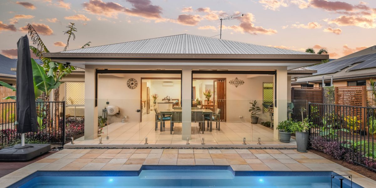 8 Norwood Crescent, Trinity Park, QLD 4879 AUS