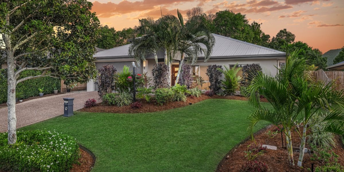 8 Norwood Crescent, Trinity Park, QLD 4879 AUS