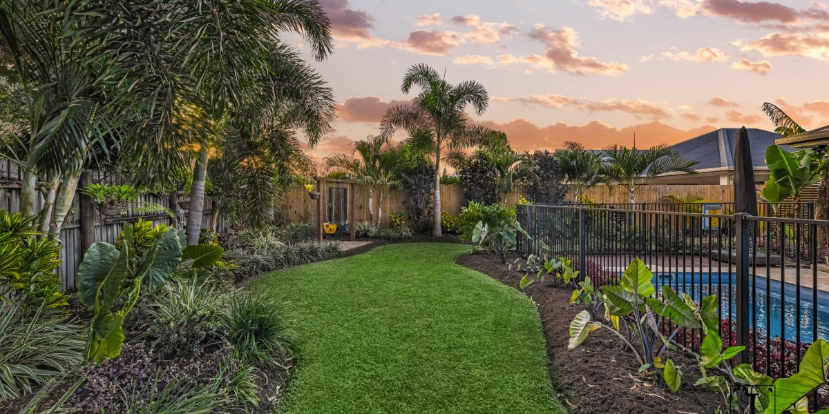 8 Norwood Crescent, Trinity Park, QLD 4879 AUS