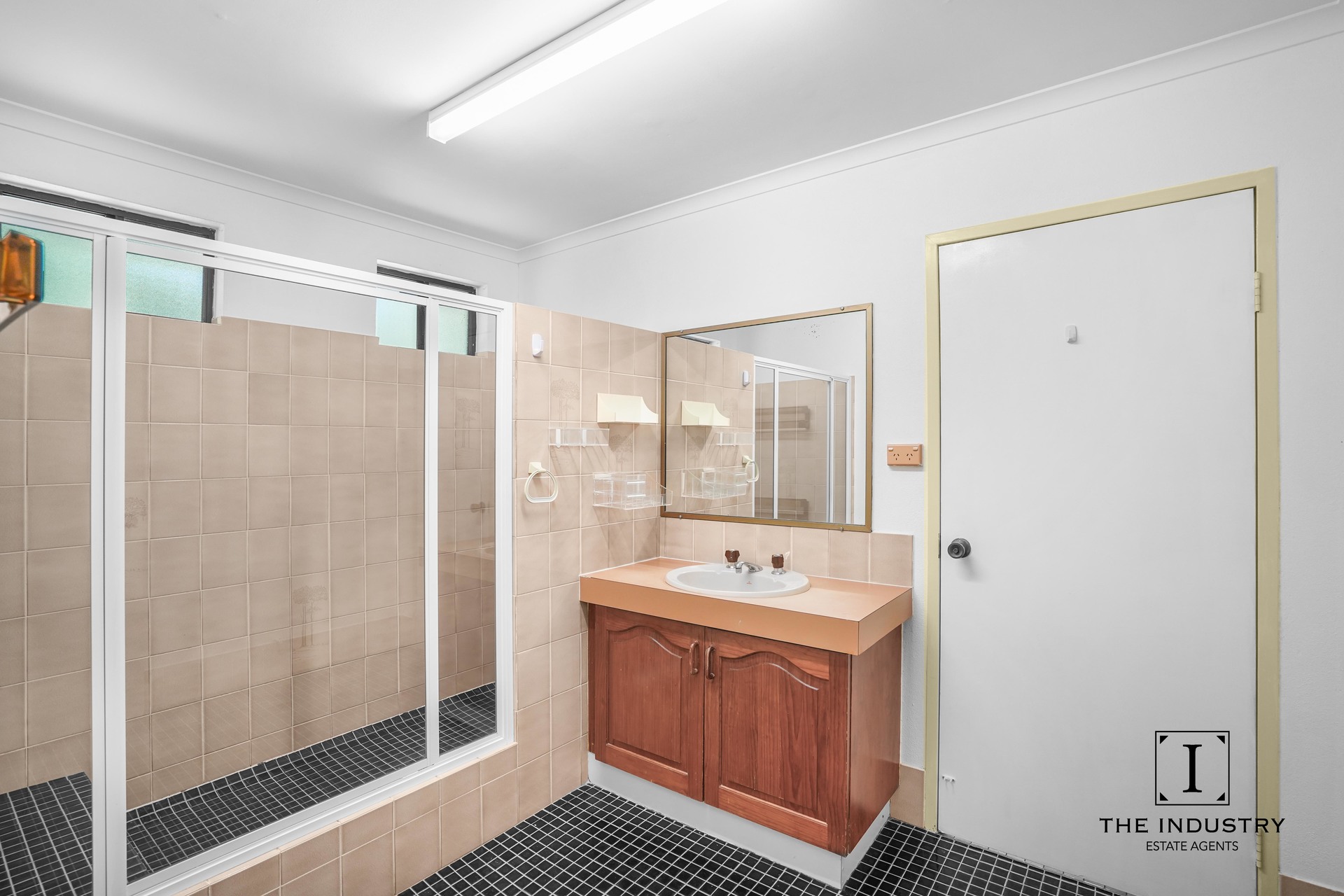 30 Saxon Street, Clifton Beach, QLD 4879 AUS