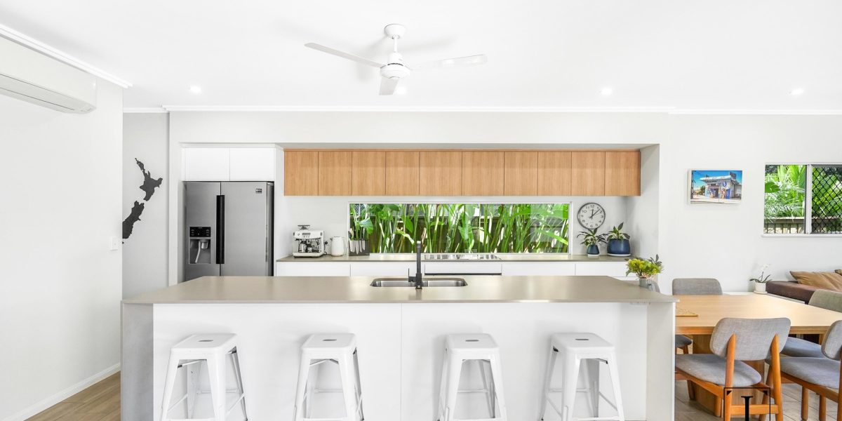 40 Seaways Street, Trinity Beach, QLD 4879 AUS
