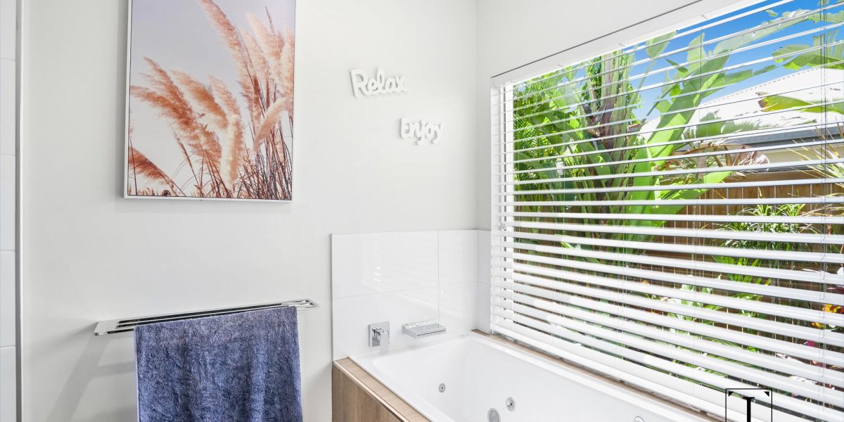 40 Seaways Street, Trinity Beach, QLD 4879 AUS