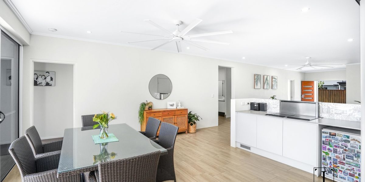 40 Seaways Street, Trinity Beach, QLD 4879 AUS