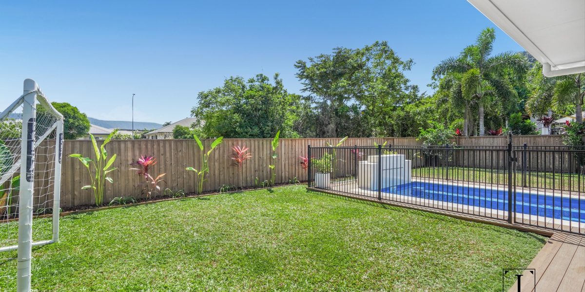 40 Seaways Street, Trinity Beach, QLD 4879 AUS