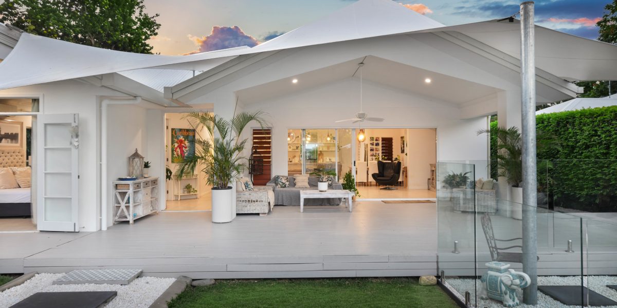 17 Satellite Street, Clifton Beach, QLD 4879 AUS