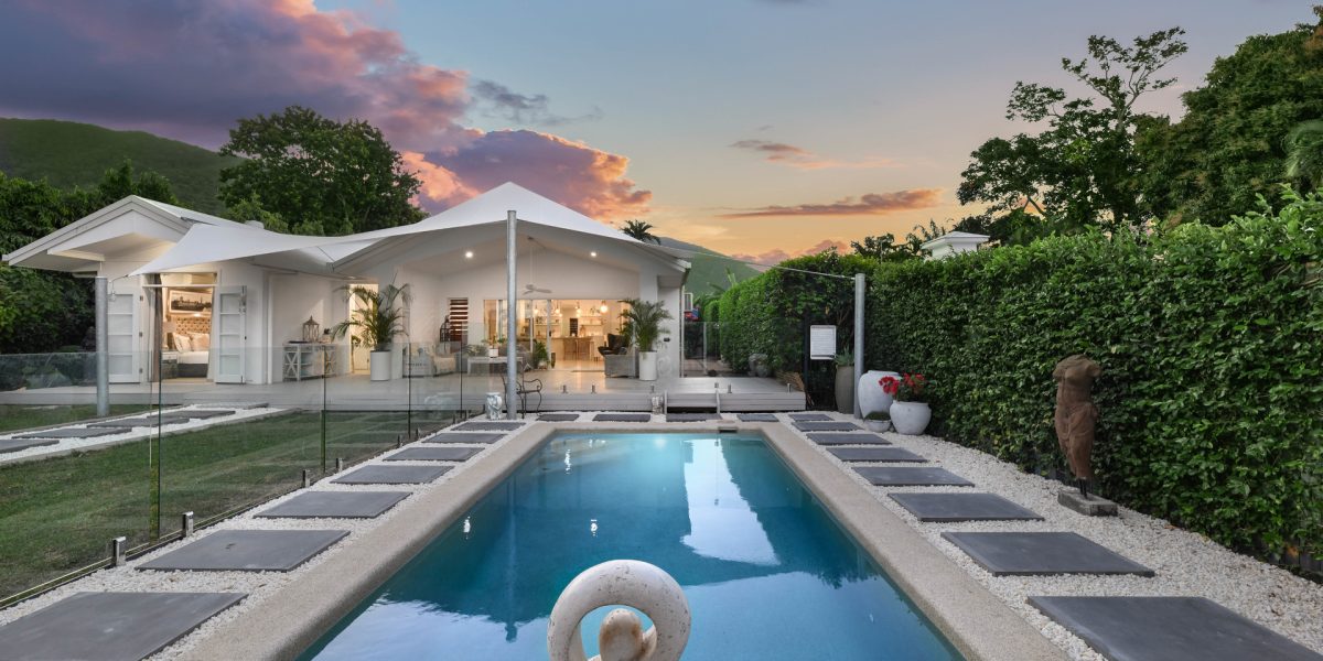17 Satellite Street, Clifton Beach, QLD 4879 AUS