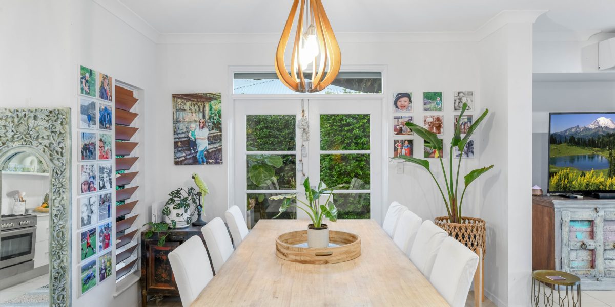 17 Satellite Street, Clifton Beach, QLD 4879 AUS