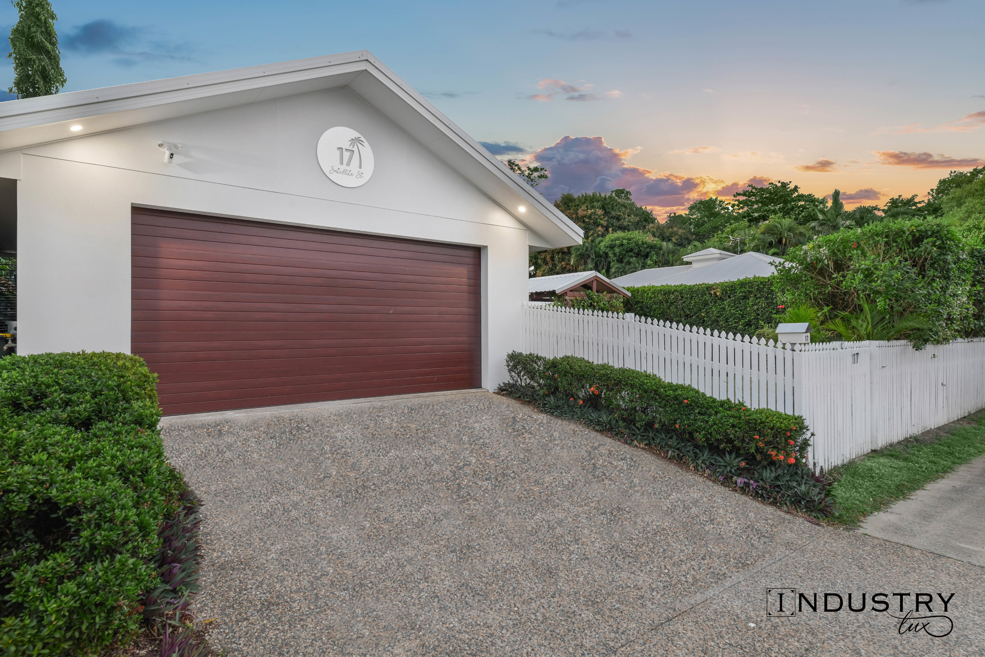 17 Satellite Street, Clifton Beach, QLD 4879 AUS