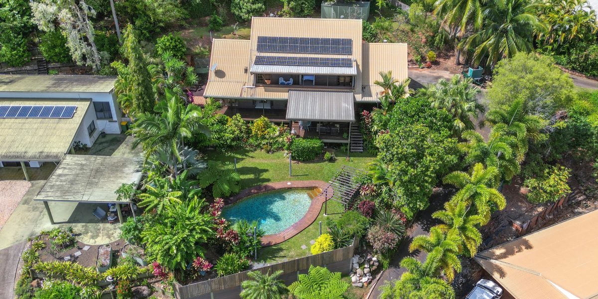 1 Kiriwina Close, Trinity Beach, QLD 4879 AUS