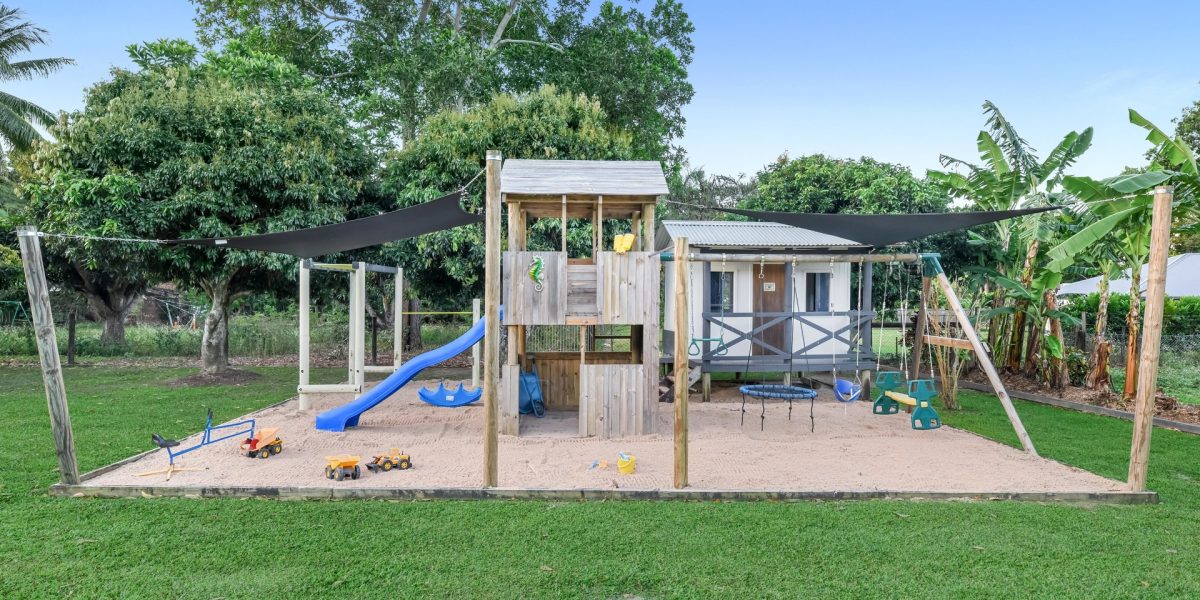 15 Wilkinson Street, Kewarra Beach, QLD 4879 AUS