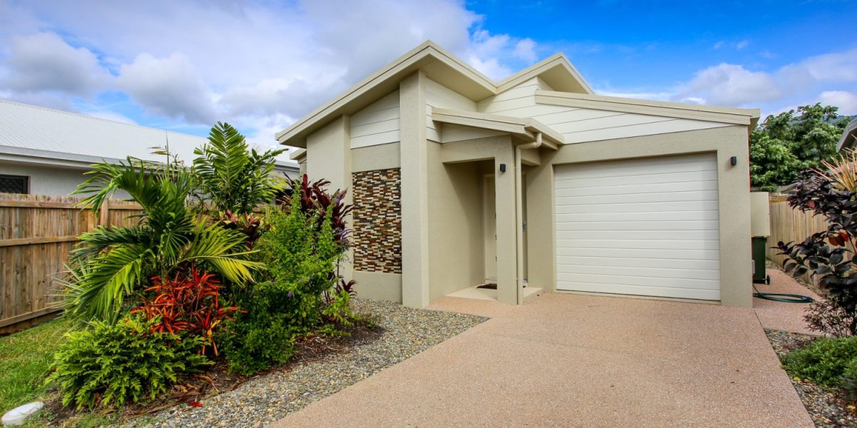 9 Ainslie Place, Smithfield, QLD 4878 AUS
