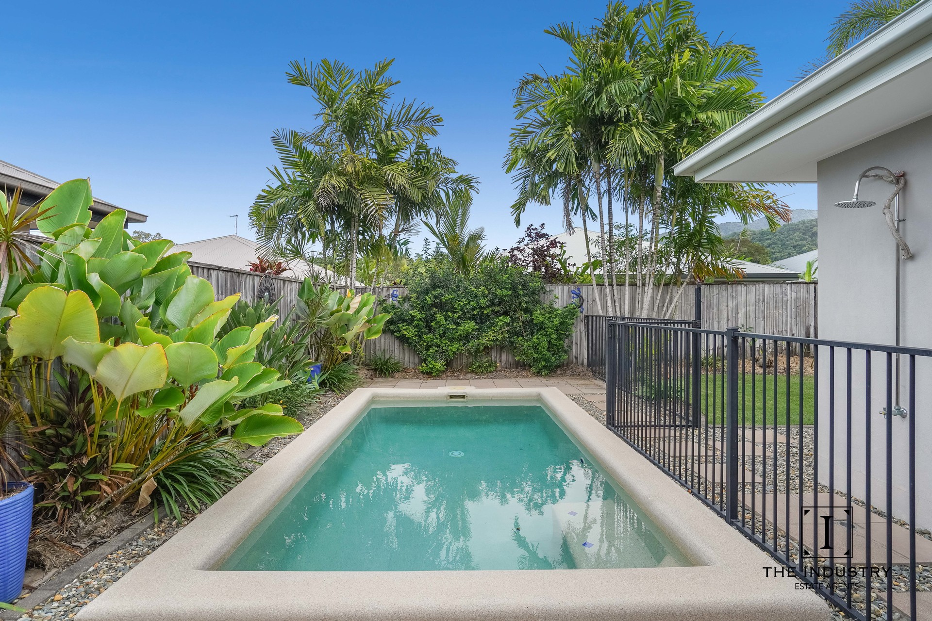 31 Seaways Street, Trinity Beach, QLD 4879 AUS