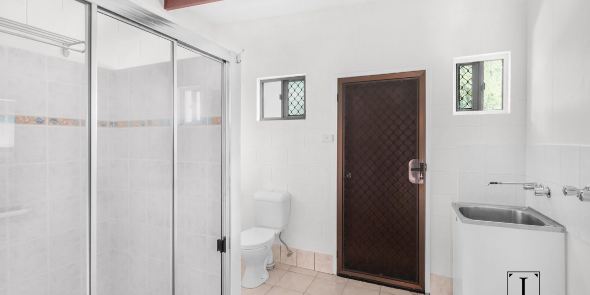 5 Linden Street, Clifton Beach, QLD 4879 AUS