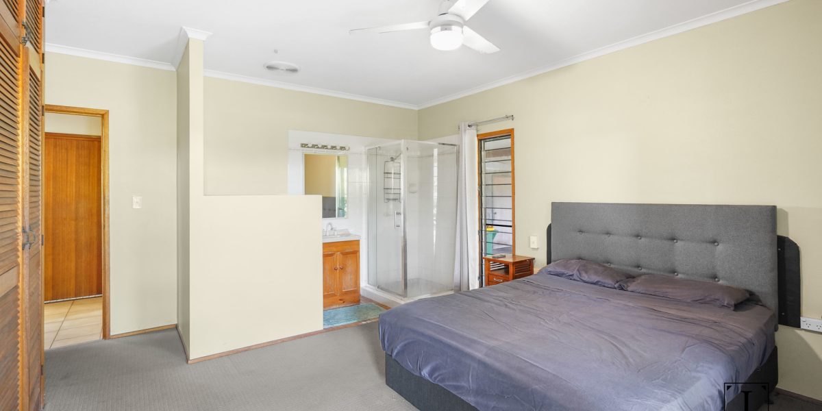 1 Universal Close, White Rock, QLD 4868 AUS