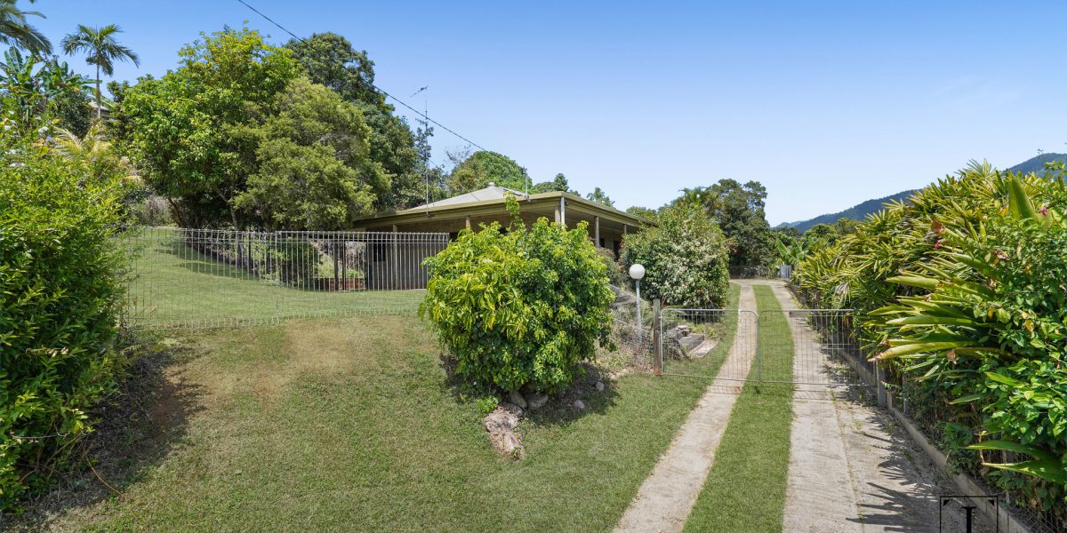 1 Universal Close, White Rock, QLD 4868 AUS