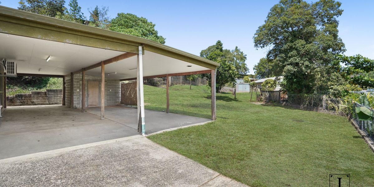 1 Universal Close, White Rock, QLD 4868 AUS