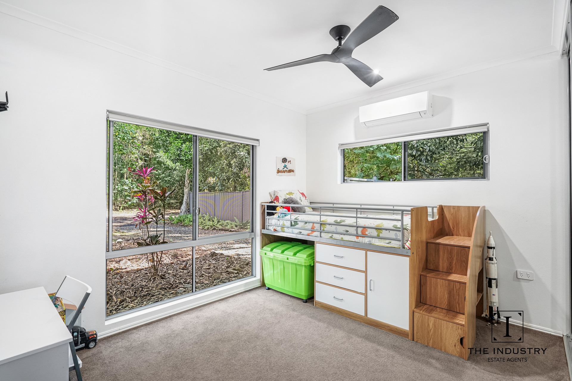 16 Linden Street, Clifton Beach, QLD 4879 AUS