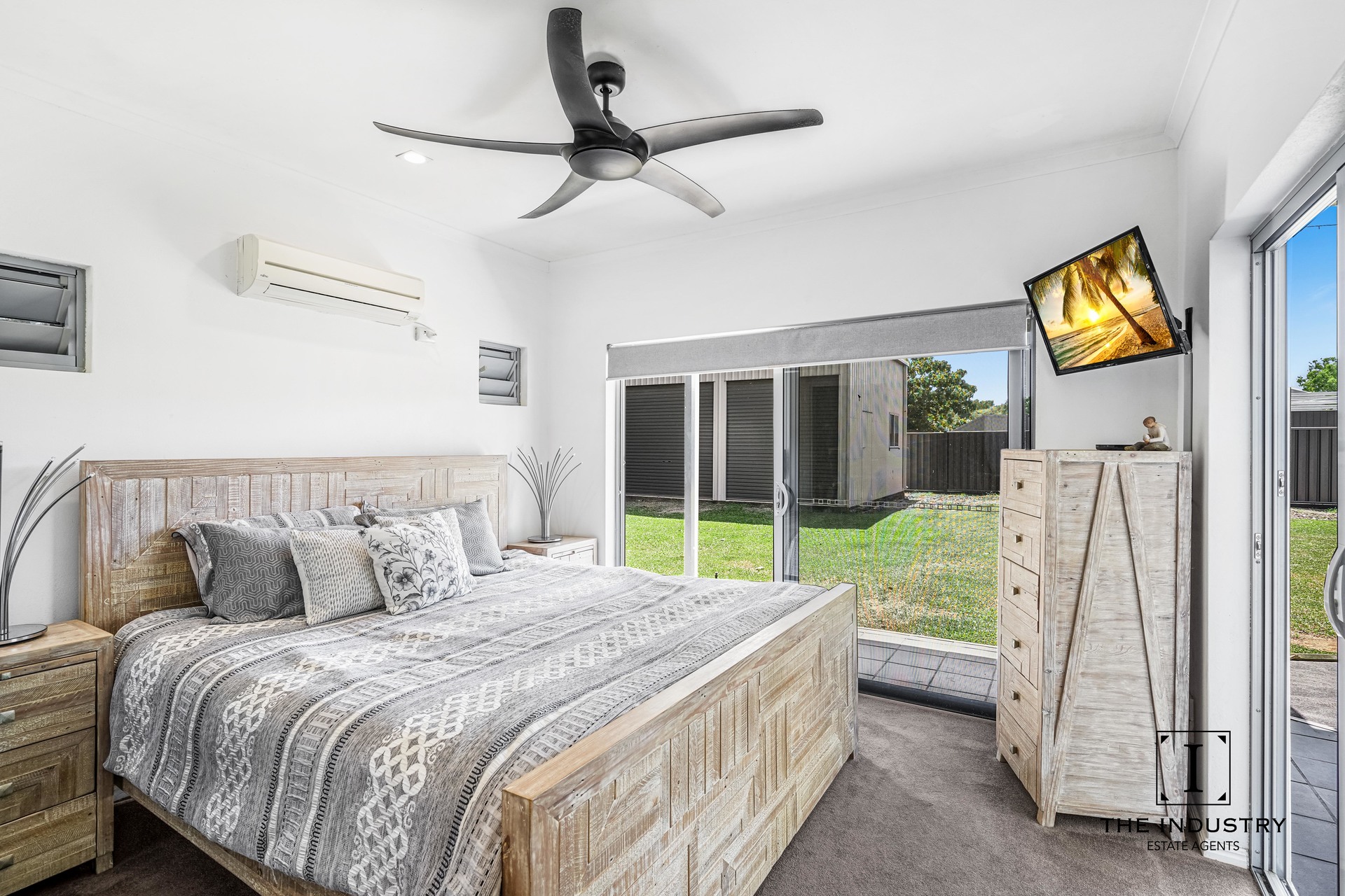 16 Linden Street, Clifton Beach, QLD 4879 AUS