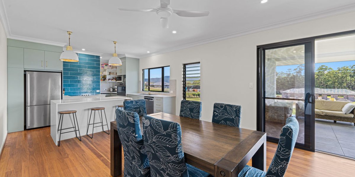 6 Quaid Court, Tinaroo, QLD 4872 AUS