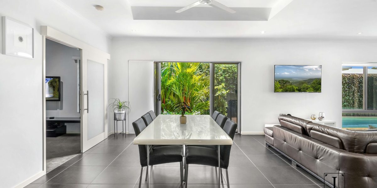 6 McAlister Avenue, Kewarra Beach, QLD 4879 AUS